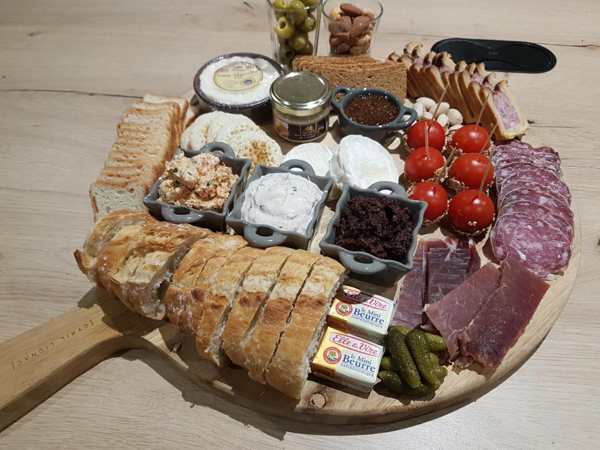 Gite A L' Evidence Морнас Екстериор снимка